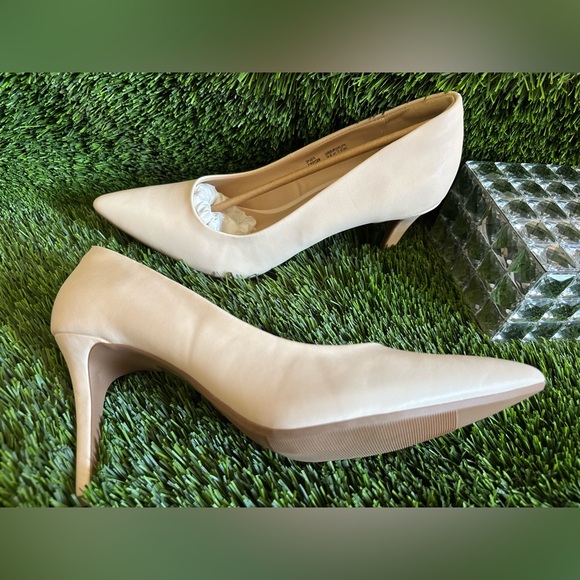 ❤️DREAMS PARIS Elegant zapatillas nude size #9.5 ❤️ - Picture 12 of 15